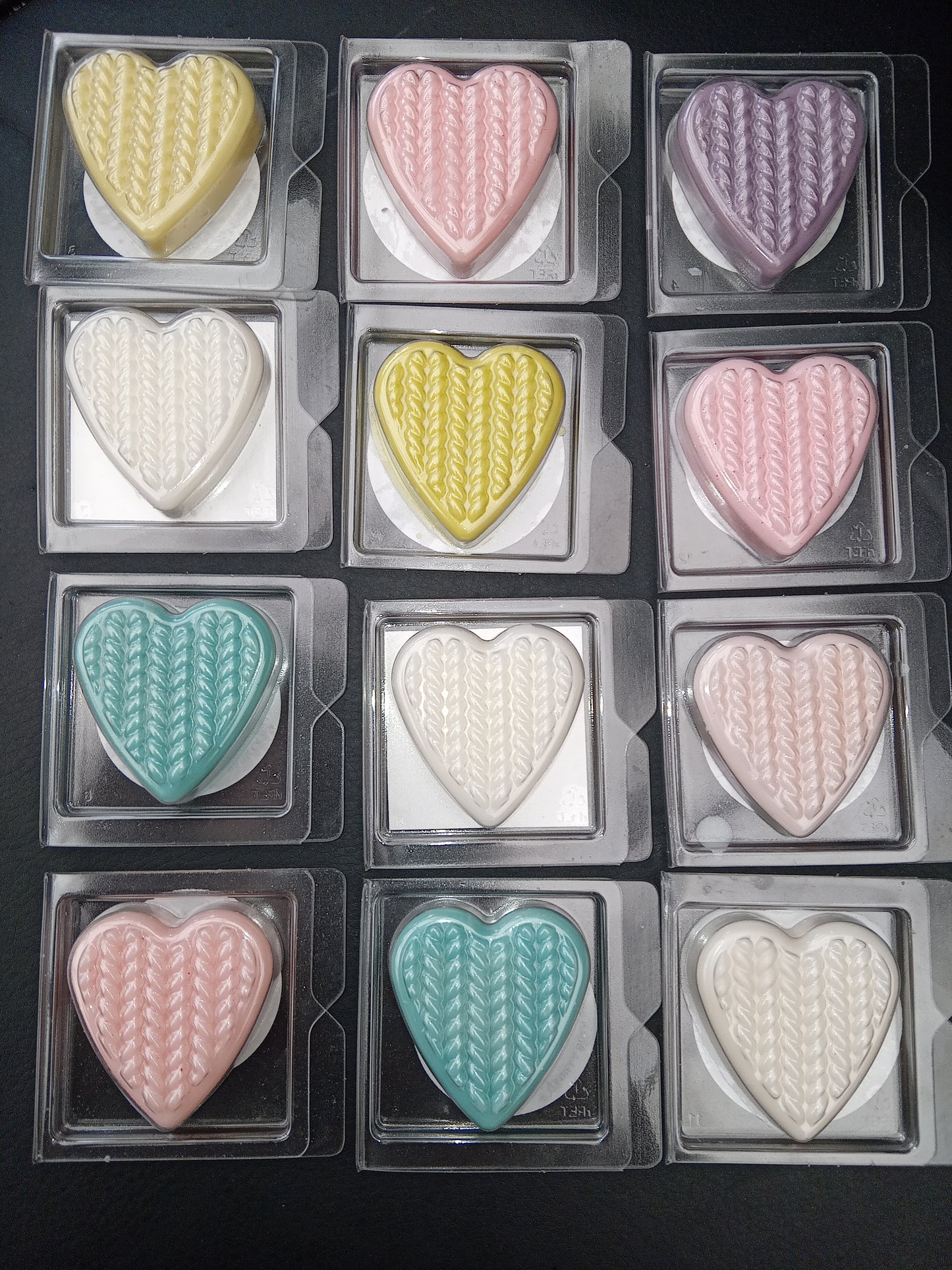 Random Mixed Scented Mini Heart Wax Melts. (Box of 10)